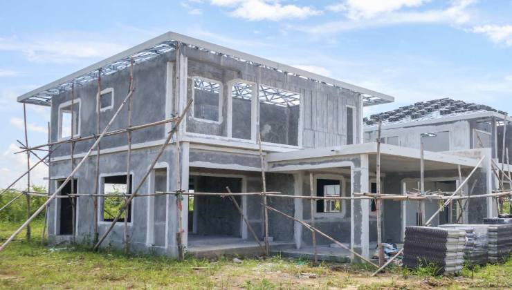 Casa prefabbricata in fase di costruzione